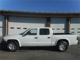 Used 2000 Dodge Dakota SLT in Walstonburg, North Carolina