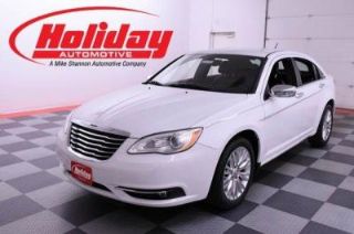 Used 2011 Chrysler 200 Limited in Fond Du Lac, Wisconsin
