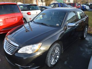 Used 2011 Chrysler 200 Limited in Mifflintown, Pennsylvania