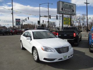 Chrysler 200 LX 2012