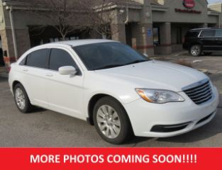 Chrysler 200 LX 2012
