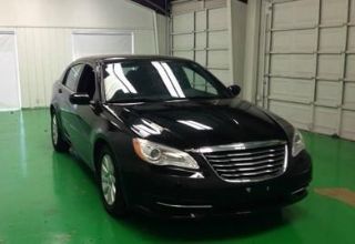 Chrysler 200 Touring 2013