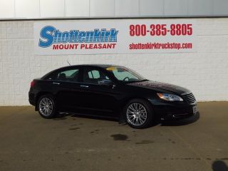 Used 2012 Chrysler 200 Limited in Mount Pleasant, Iowa