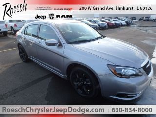 Used 2014 Chrysler 200 Limited in Elmhurst, Illinois