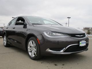 Used 2016 Chrysler 200 Limited in Cedar Rapids, Iowa