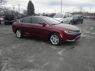 Used 2016 Chrysler 200 Limited in Lansing, Kansas
