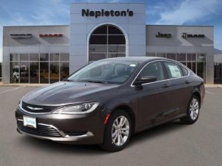 Used 2016 Chrysler 200 Limited in Saint Peters, Missouri