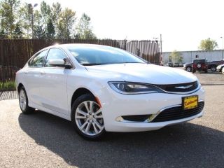Used 2016 Chrysler 200 Limited in Kirkland, Washington