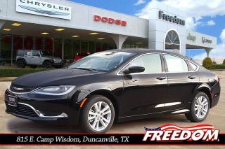 Used 2016 Chrysler 200 Limited in Duncanville, Texas
