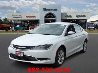 Used 2015 Chrysler 200 Limited in Skokie, Illinois