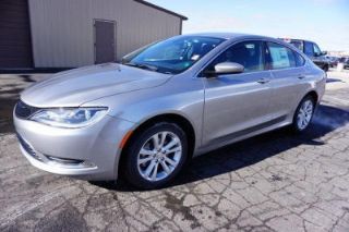 Used 2016 Chrysler 200 Limited in Warsaw, Indiana