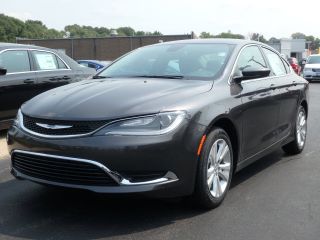 Used 2015 Chrysler 200 Limited in Elgin, Illinois