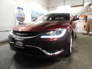 Used 2015 Chrysler 200 Limited in Glenolden, Pennsylvania
