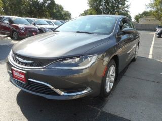 Used 2016 Chrysler 200 Limited in Mound City, Missouri