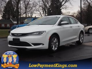Used 2016 Chrysler 200 Limited in Monroe, Michigan