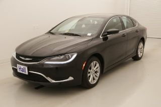 Used 2015 Chrysler 200 Limited in Virginia Beach, Virginia