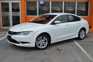 Used 2015 Chrysler 200 Limited in Doral, Florida
