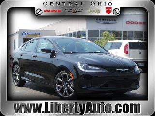 Used 2015 Chrysler 200 S in Pataskala, Ohio