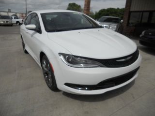 Used 2015 Chrysler 200 S in Ponca City, Oklahoma