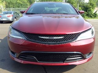 Used 2016 Chrysler 200 S in Bloomfield Hills, Michigan