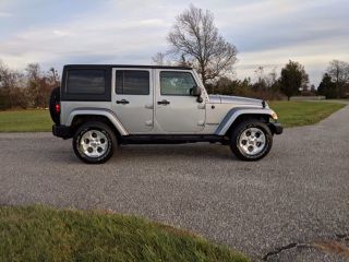 Jeep Wrangler Sahara 2013
