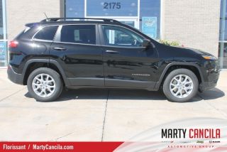 Used 2017 Jeep Cherokee Sport in Florissant, Missouri