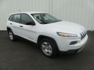 Used 2015 Jeep Cherokee Sport in Downingtown, Pennsylvania