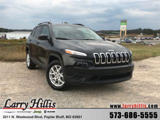 Used 2017 Jeep Cherokee Sport in Poplar Bluff, Missouri