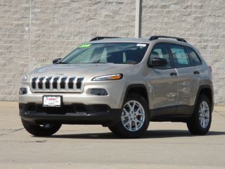 Used 2015 Jeep Cherokee Sport in Glen Carbon, Illinois