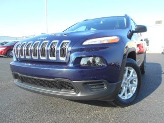 Used 2016 Jeep Cherokee Sport in Seymour, Indiana