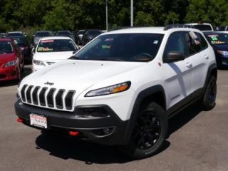 Used 2015 Jeep Cherokee Trailhawk in Maplewood, Minnesota