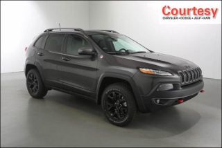 Used 2016 Jeep Cherokee Trailhawk in Grand Rapids, Michigan