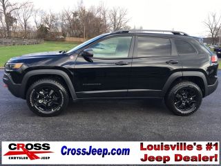 Used 2019 Jeep Cherokee Trailhawk in Louisville, Kentucky