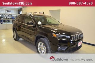 Used 2019 Jeep Cherokee Latitude in Indianola, Iowa