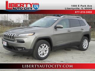 Used 2016 Jeep Cherokee Latitude in Libertyville, Illinois