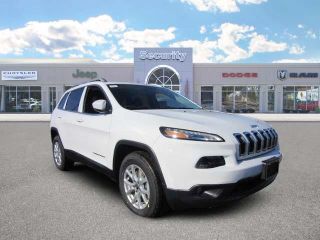Used 2016 Jeep Cherokee Latitude in Amityville, New York