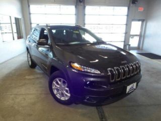 Used 2016 Jeep Cherokee Latitude in Oshkosh, Wisconsin