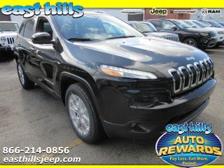 Used 2016 Jeep Cherokee Latitude in Greenvale, New York