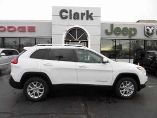Used 2017 Jeep Cherokee Latitude in Methuen, Massachusetts