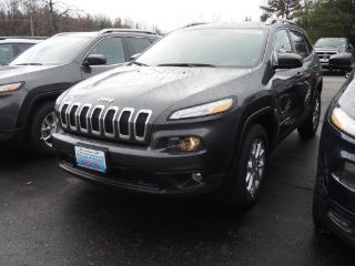 Used 2016 Jeep Cherokee Latitude in Manchester, New Hampshire