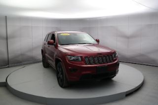 Used 2015 Jeep Grand Cherokee Laredo in Dubuque, Iowa