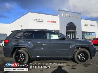 Used 2017 Jeep Grand Cherokee Laredo in Hillsboro, Oregon