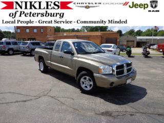 Used 2006 Dodge Dakota SLT in Petersburg, Illinois