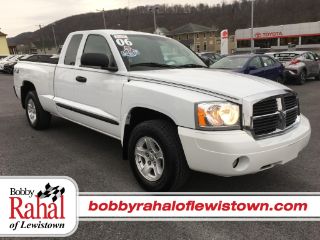 Used 2006 Dodge Dakota SLT in Lewistown, Pennsylvania