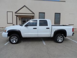 Used 2006 Dodge Dakota SLT in Garland, Texas