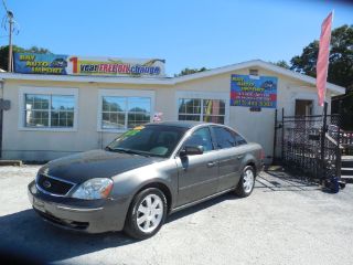 Used 2005 Ford Five Hundred SE in Tampa, Florida
