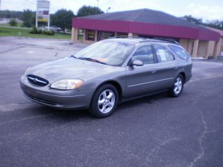 Used 2003 Ford Taurus SE in Danville, Indiana