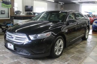 Used 2015 Ford Taurus SE in Federal Way, Washington