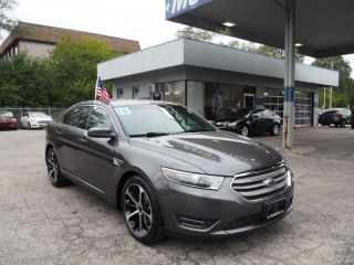 Used 2016 Ford Taurus SEL in Chicago, Illinois