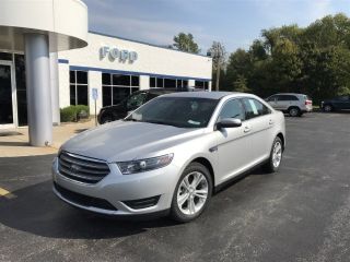 Used 2016 Ford Taurus SEL in Chesterfield, Missouri